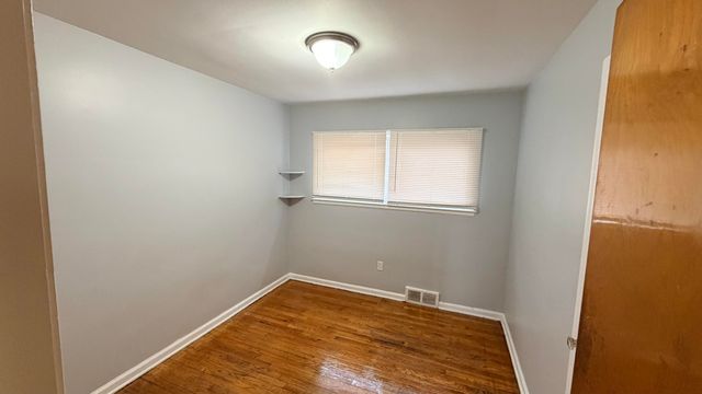 21700 Pembroke Avenue, Detroit, MI 48219