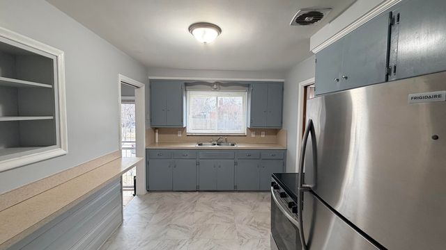 21700 Pembroke Avenue, Detroit, MI 48219