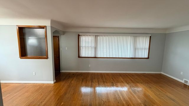 21700 Pembroke Avenue, Detroit, MI 48219