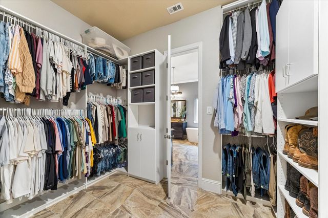 105 Jaeger Court, Montgomery, TX 77316