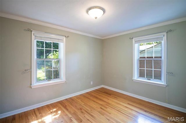 330 Calvert Avenue, Webster Groves, MO 63119