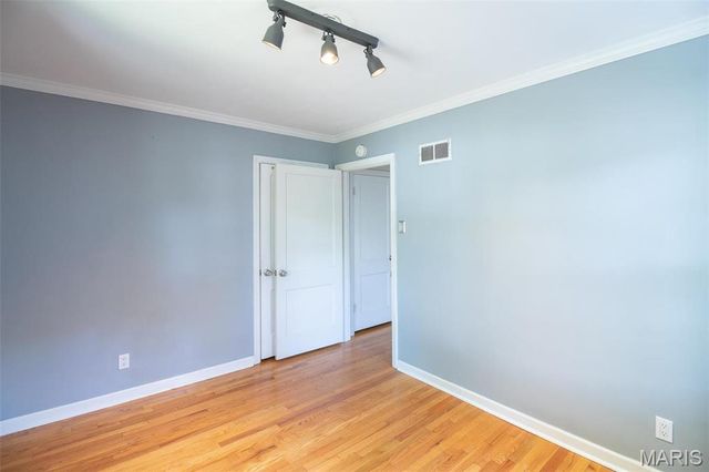 330 Calvert Avenue, Webster Groves, MO 63119