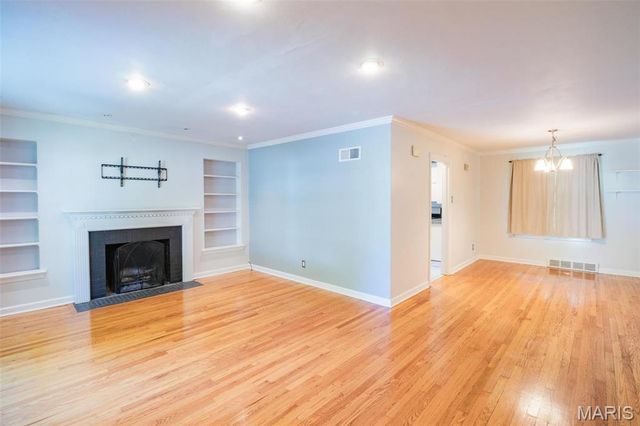 330 Calvert Avenue, Webster Groves, MO 63119