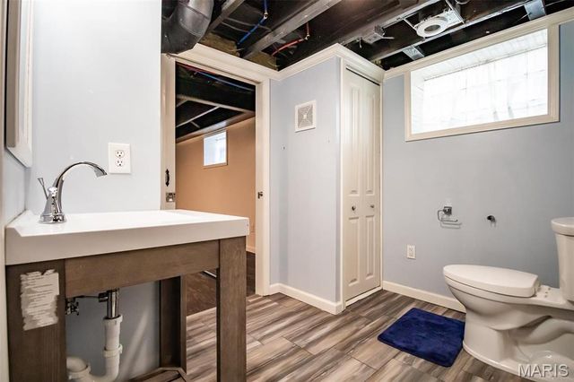330 Calvert Avenue, Webster Groves, MO 63119