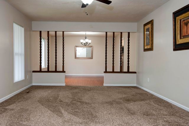 2541 S Brandon Avenue, Springfield, MO 65809