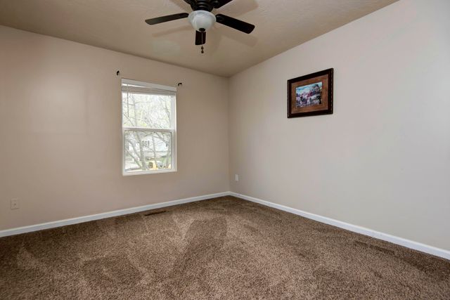 2541 S Brandon Avenue, Springfield, MO 65809