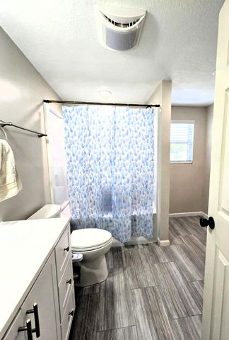 2541 S Brandon Avenue, Springfield, MO 65809