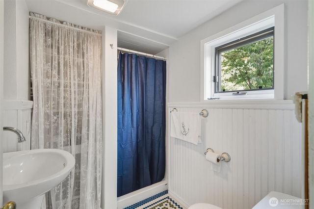 1131 16th Street, Bellingham, WA 98225