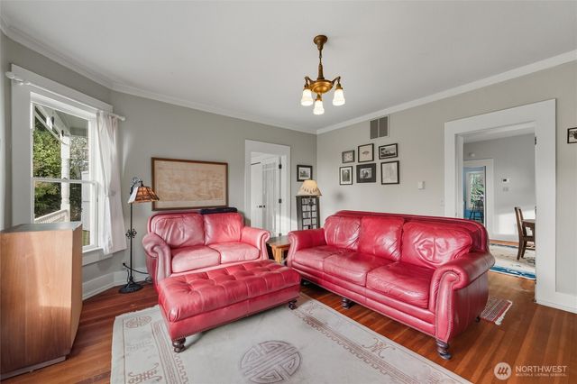 1131 16th Street, Bellingham, WA 98225