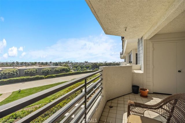 280 Cagney Lane 209, Newport Beach, CA 92656