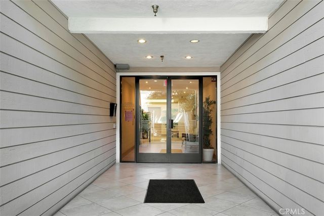 280 Cagney Lane 209, Newport Beach, CA 92656