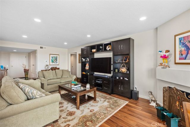 280 Cagney Lane 209, Newport Beach, CA 92656