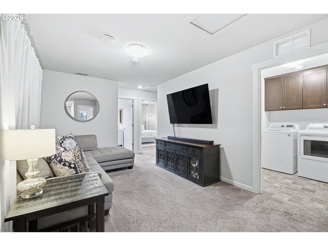 7950 Se BUTTERNUT CREEK Pkwy, Hillsboro, OR 97123