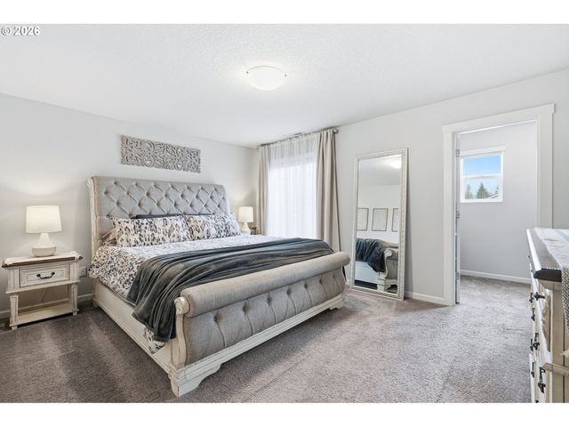 7950 Se BUTTERNUT CREEK Pkwy, Hillsboro, OR 97123