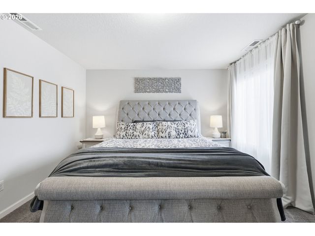 7950 Se BUTTERNUT CREEK Pkwy, Hillsboro, OR 97123