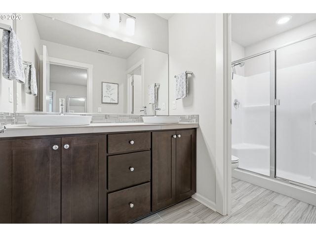 7950 Se BUTTERNUT CREEK Pkwy, Hillsboro, OR 97123