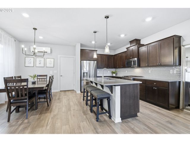 7950 Se BUTTERNUT CREEK Pkwy, Hillsboro, OR 97123