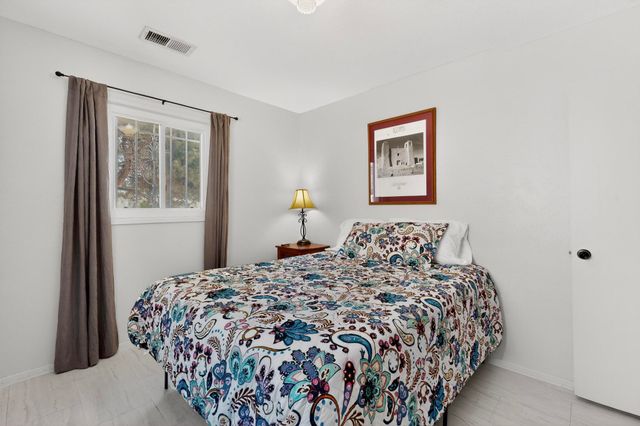 10225 Propps Street NE, Albuquerque, NM 87112