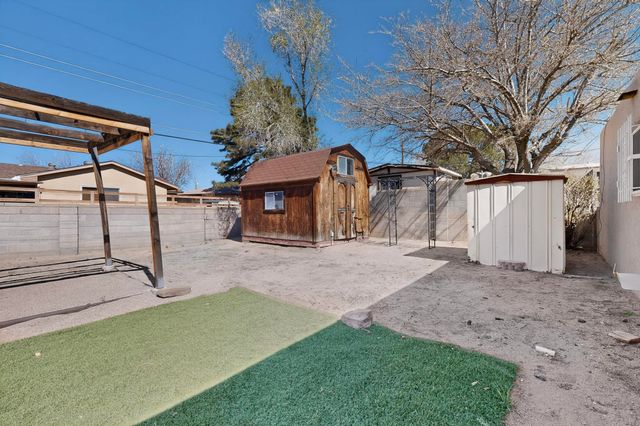 10225 Propps Street NE, Albuquerque, NM 87112