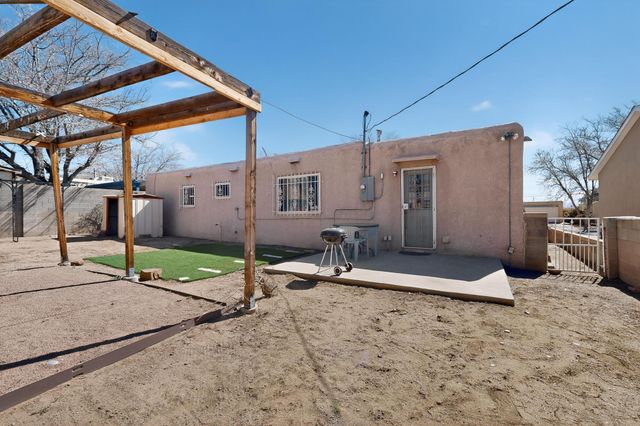 10225 Propps Street NE, Albuquerque, NM 87112