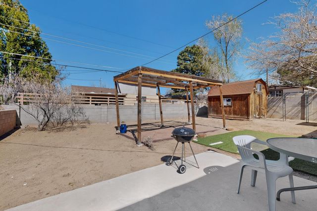 10225 Propps Street NE, Albuquerque, NM 87112