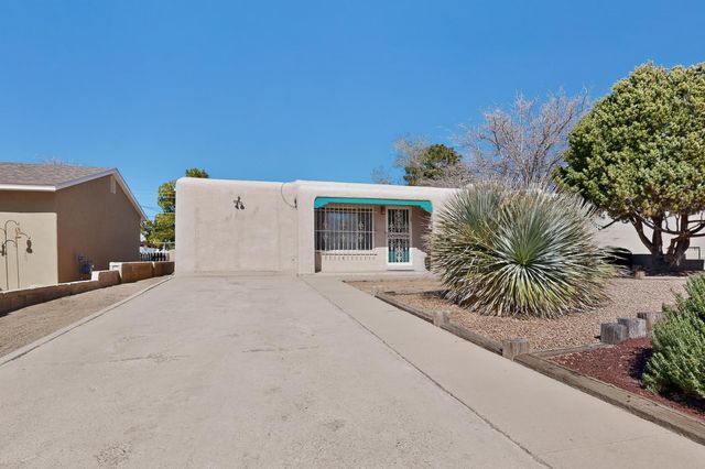 10225 Propps Street NE, Albuquerque, NM 87112
