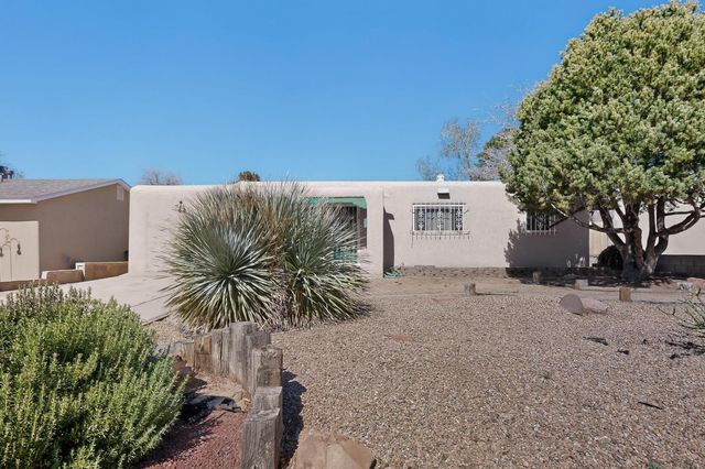 10225 Propps Street NE, Albuquerque, NM 87112