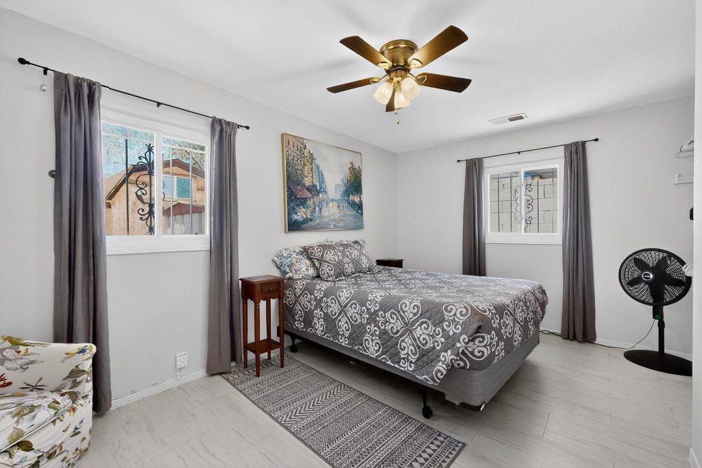 Image 21 of property listing at 10225 Propps Street NE, Albuquerque, NM 87112