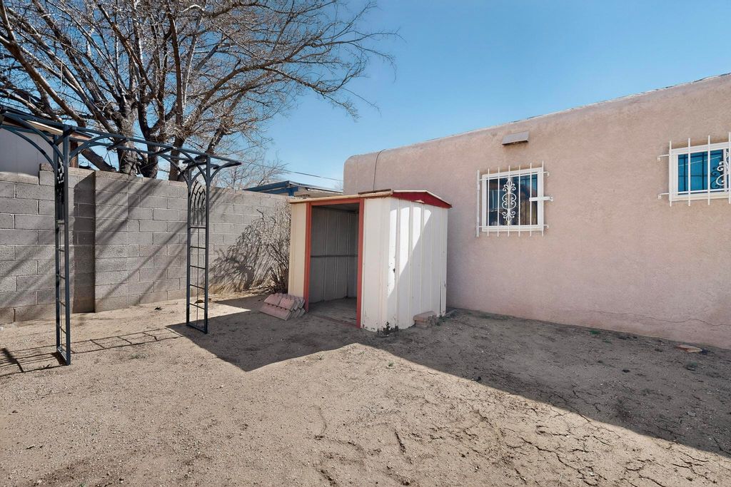 Image 30 of property listing at 10225 Propps Street NE, Albuquerque, NM 87112