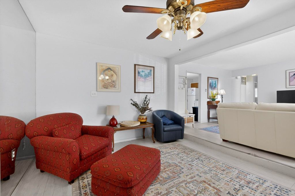 Image 7 of property listing at 10225 Propps Street NE, Albuquerque, NM 87112