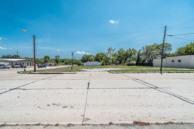8021 White Settlement Road, White Settlement, TX 76108