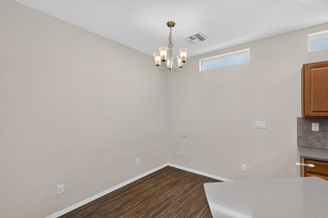 1242 Tierra Verde Loop NW, Los Lunas, NM 87031