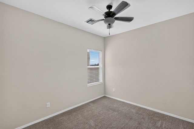 1242 Tierra Verde Loop NW, Los Lunas, NM 87031