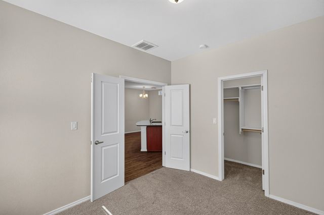 1242 Tierra Verde Loop NW, Los Lunas, NM 87031