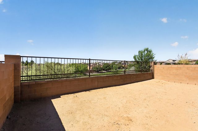 1242 Tierra Verde Loop NW, Los Lunas, NM 87031