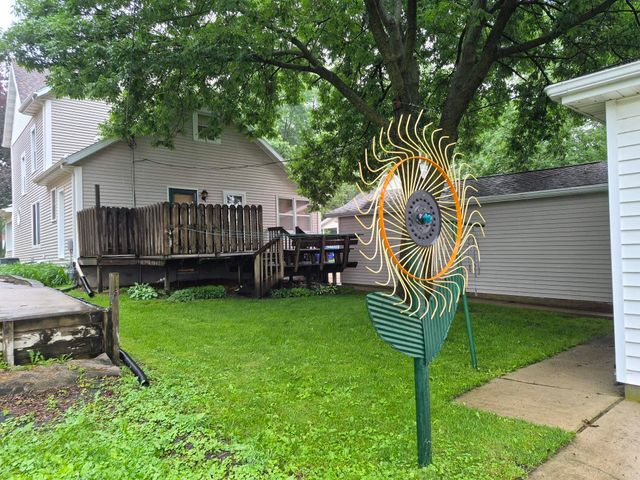 218 3rd Ave SE, Oelwein, IA 50662