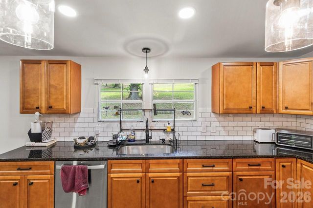 4265 Dry Pond Lane, Conover, NC 28613