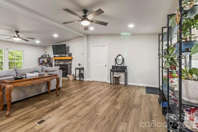 4265 Dry Pond Lane, Conover, NC 28613