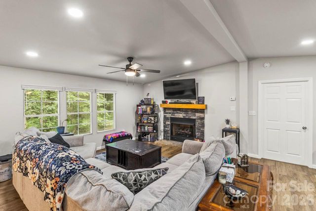4265 Dry Pond Lane, Conover, NC 28613