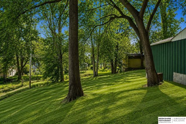 7082 Binney Street, Omaha, NE 68104