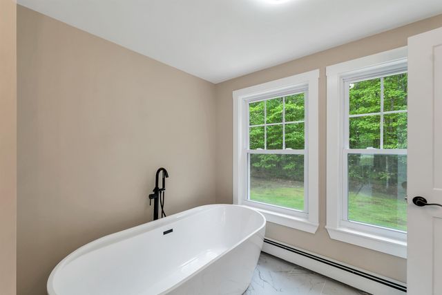 260 Center Hill Road, Epsom, NH 03234