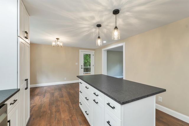 260 Center Hill Road, Epsom, NH 03234