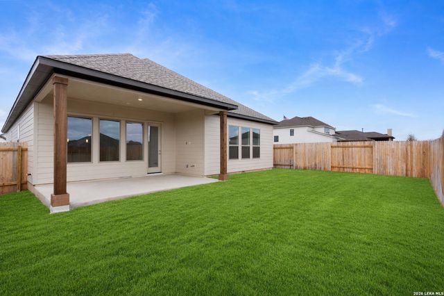 928 Nolte, Seguin, TX 78155