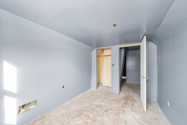 8545 S Saginaw Avenue, Chicago, IL 60617