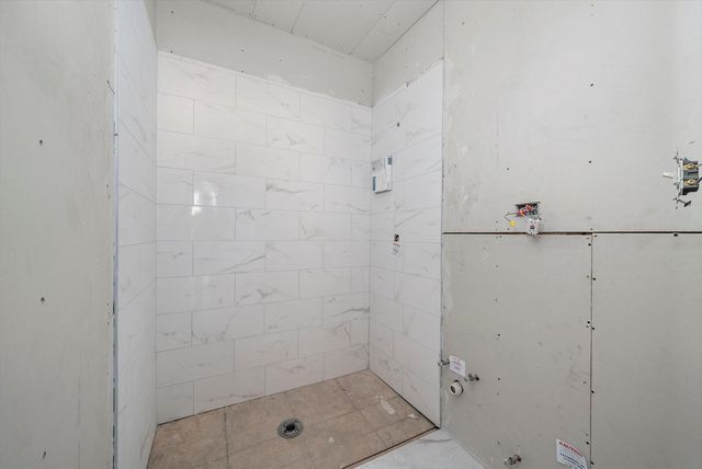 8545 S Saginaw Avenue, Chicago, IL 60617