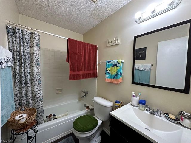 1740 N Hamilton Street H, High Point, NC 27262