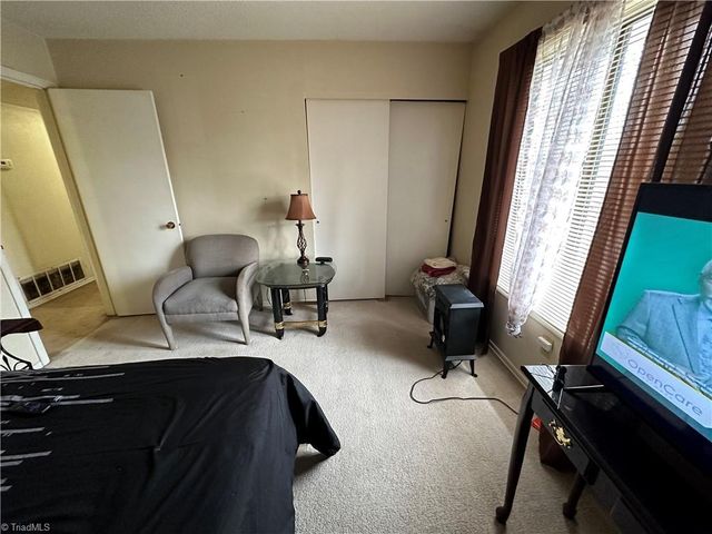 1740 N Hamilton Street H, High Point, NC 27262