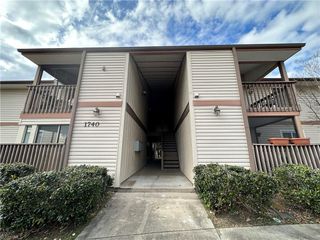 1740 N Hamilton Street H, High Point, NC 27262