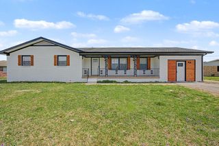 7004 Forest Park Dr, Hopkinsville, KY 42240