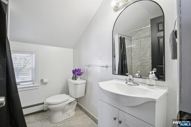 35 Hickory Street, Bloomfield, NJ 07003